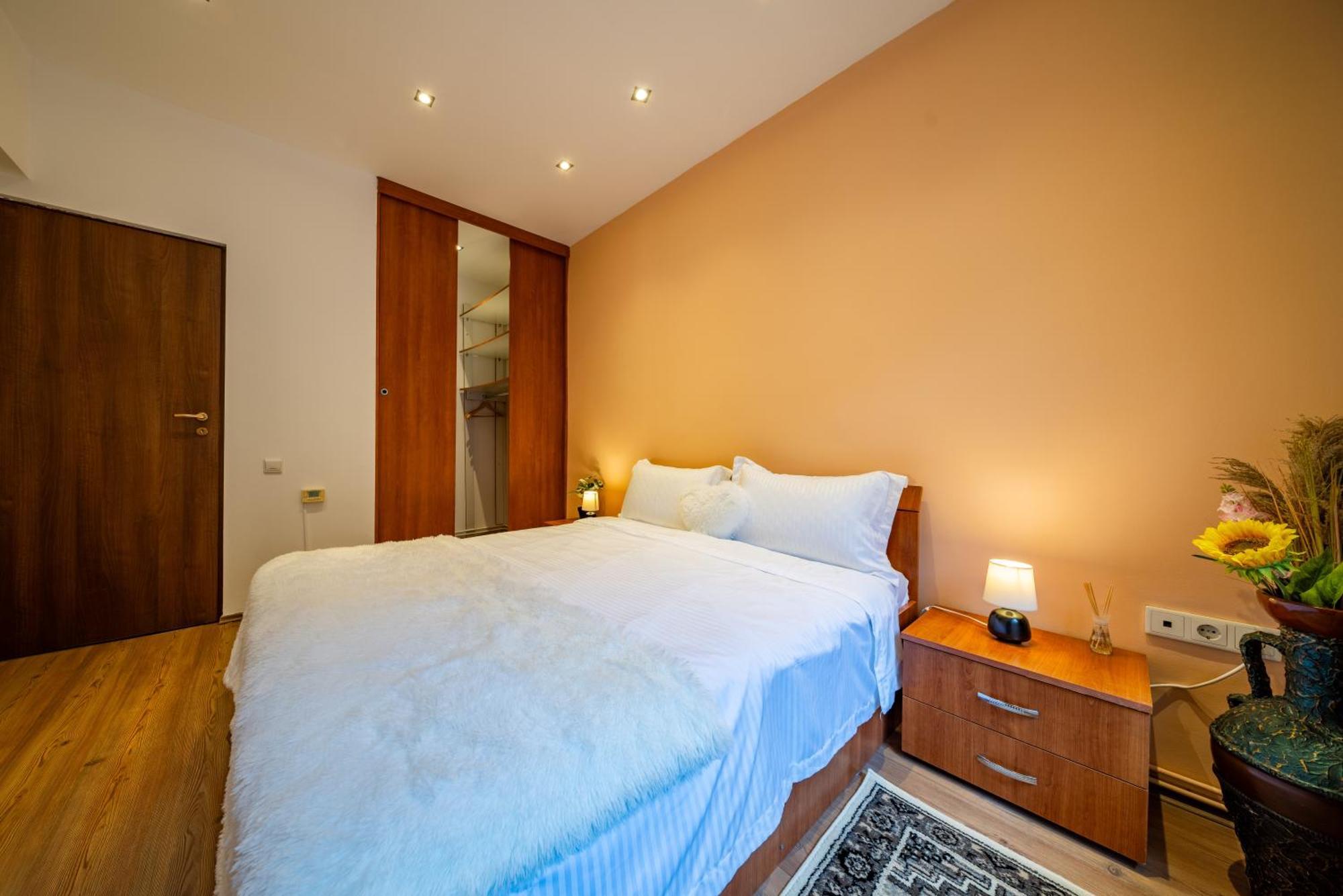 John Residence Apartment Brasov With Parking Option Exterior foto